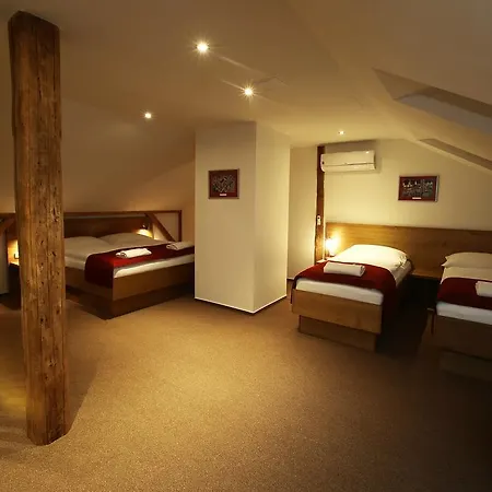 Apartments&suites žlutá Hruška * Plzeň