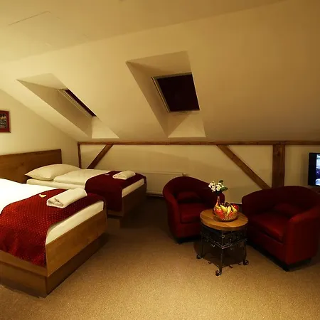 Apartmán Apartments&suites žlutá Hruška Plzeň