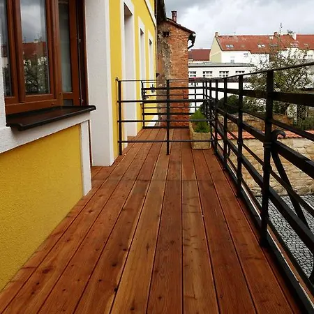 Apartments&suites žlutá Hruška Apartmán Plzeň